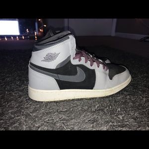Air Jordan 1 Retro High Top Basketball Shoes
